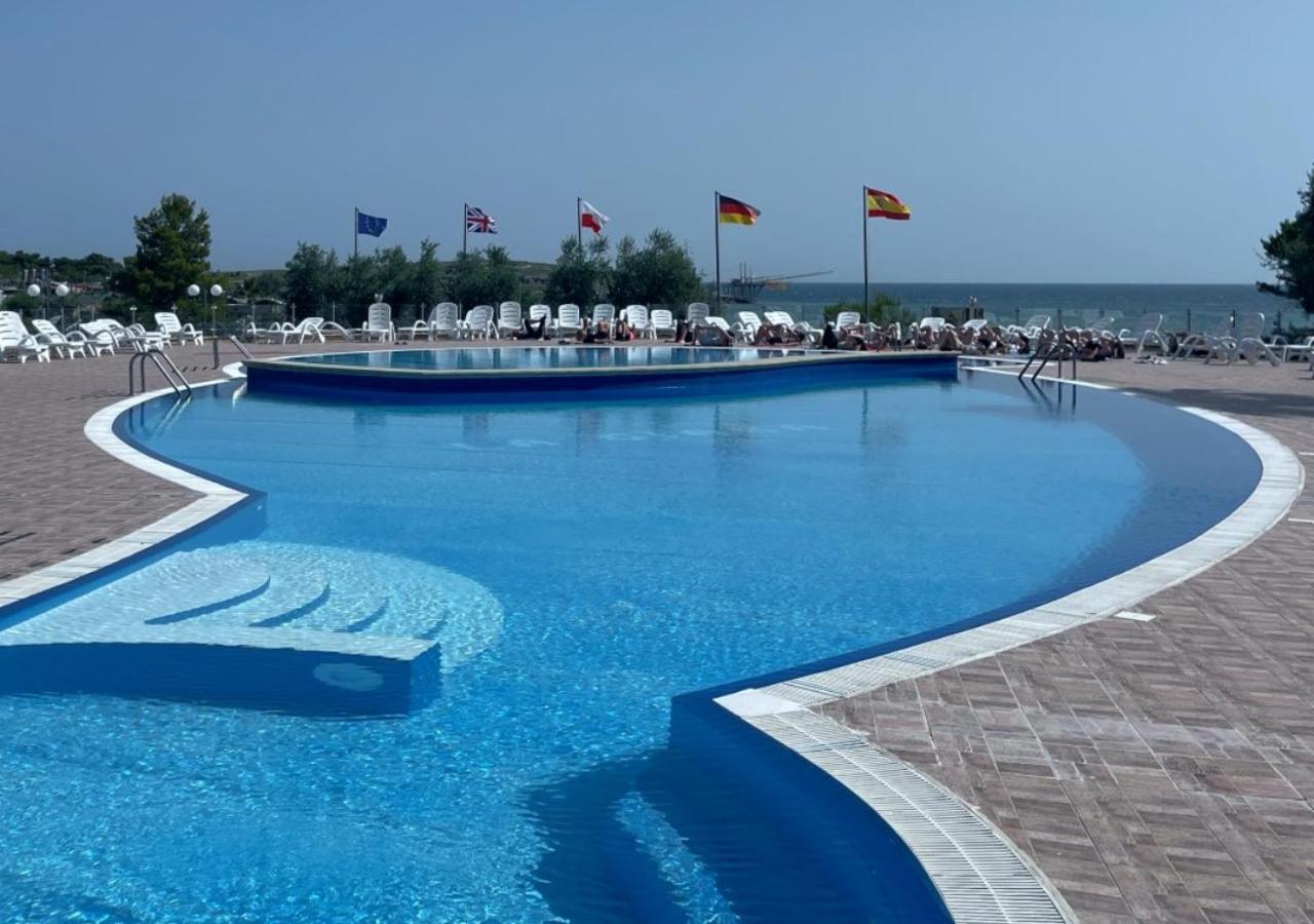 Villaggio La Giara 비에스테 외부 사진